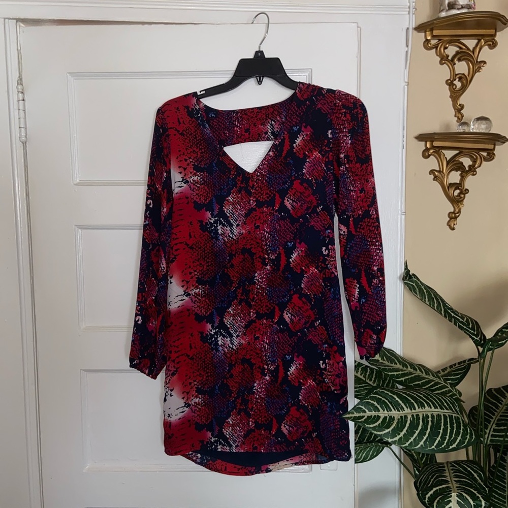 Pattern dress with a low back cut